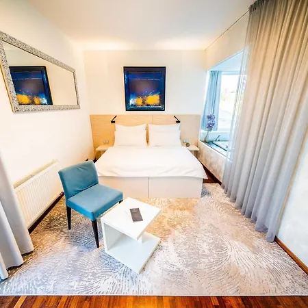 Maximus 4* Brno