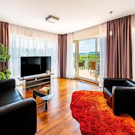 Maximus Hotel 4*