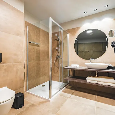 Otel Maximus 4*