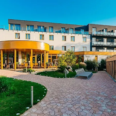 Hotel Maximus 4*