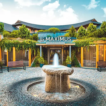 Maximus