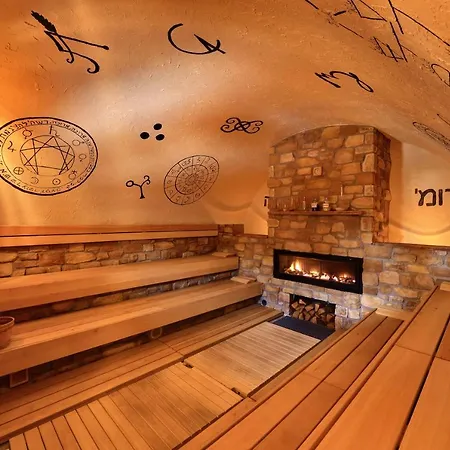 Maximus Szálloda 4*