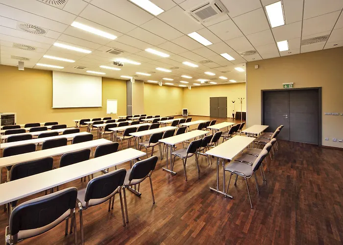 Maximus Hotel 4*